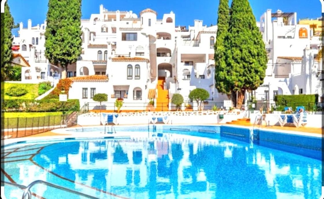 Apartamento Pueblo Evita Daire Benalmádena Dış mekan fotoğraf
