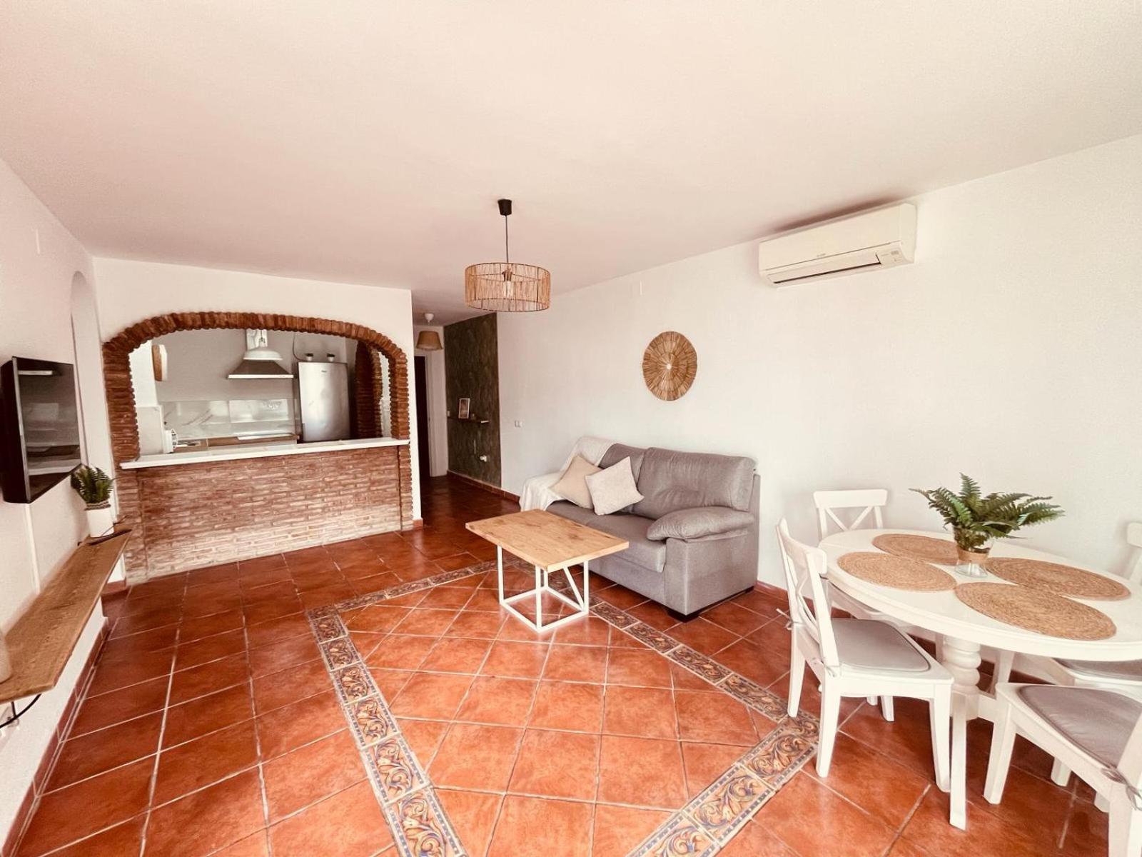 Apartamento Pueblo Evita Daire Benalmádena Dış mekan fotoğraf